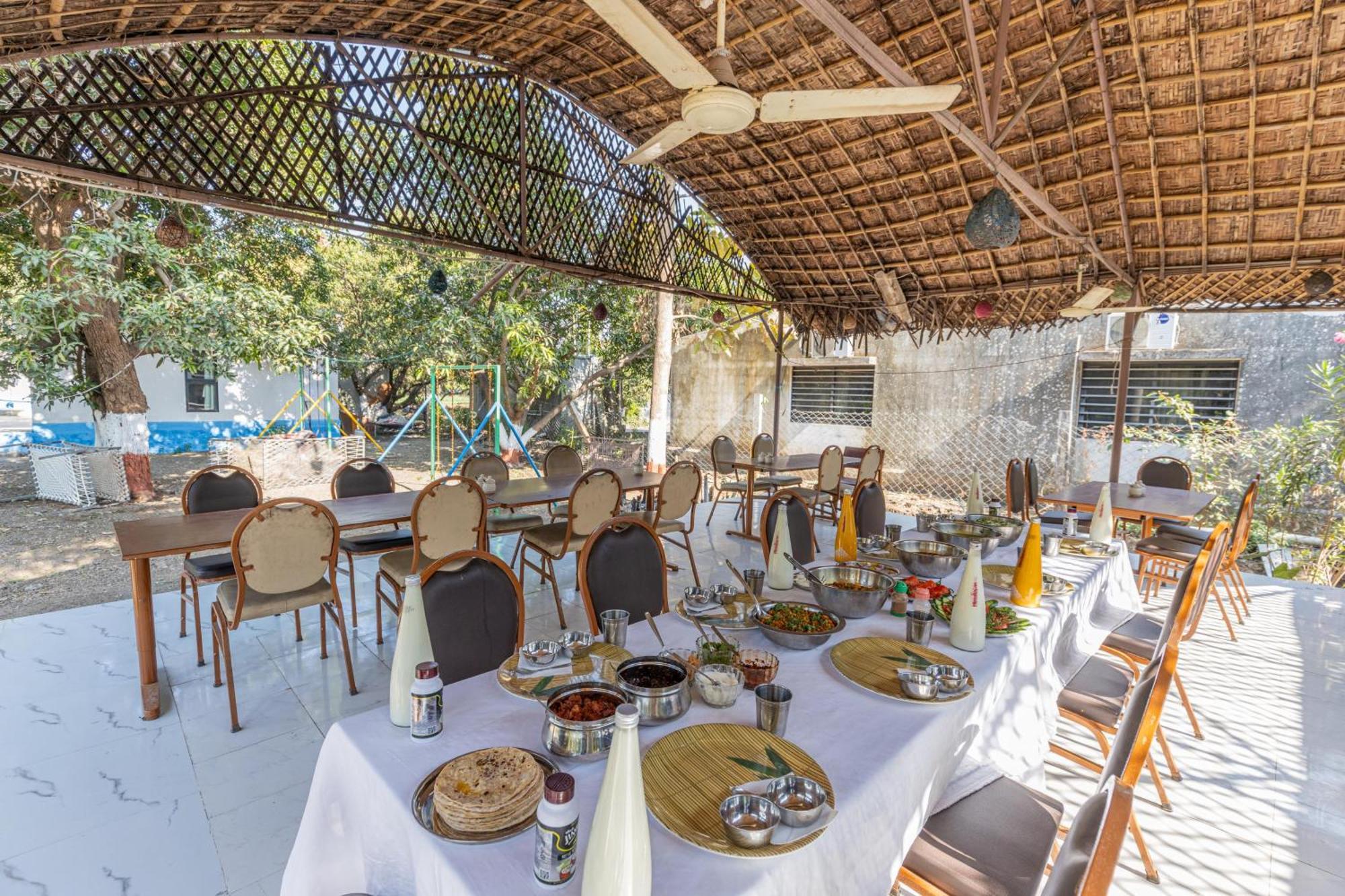 Gir County Resort Sasan Gir Eksteriør bilde